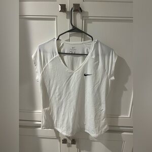 Nike White Short Sleeve Tee